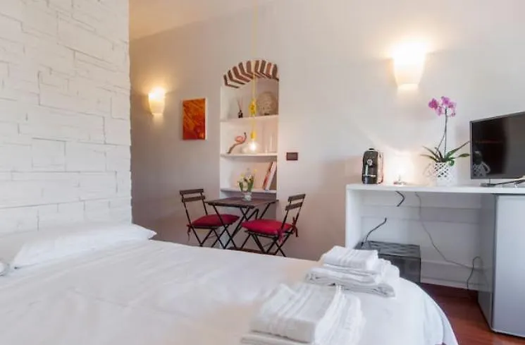 Apartment Una Volta In Brera Milan Italy